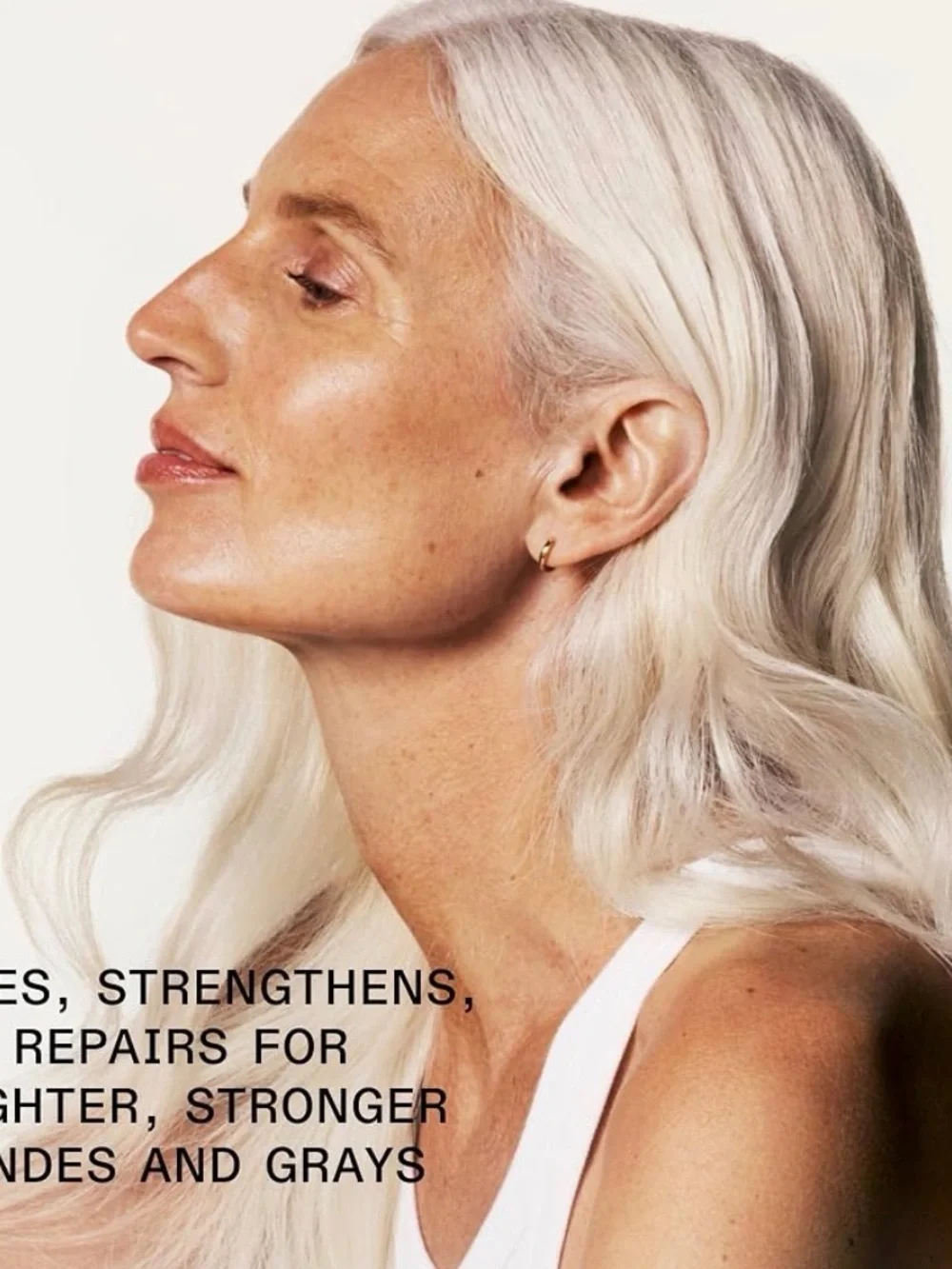 Olaplex No.4P Blonde Enhancer Purple Shampoo - Purple